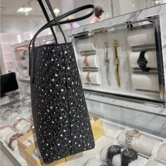 MICHAEL KORS Arden Large Printed Signature Logo Tote Bag - Picture 5 of 11